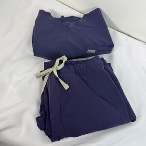 FIGS Women's Scrub Set in Deep Purple with Cream Drawstring